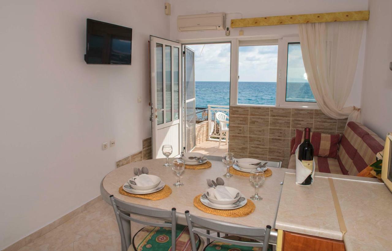 Apartmán Chara'S Sea View House Haraki Exteriér fotografie
